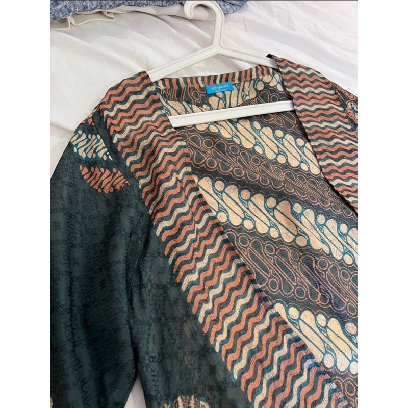 Rinjanie Batik Outer / Evening Party Long Cardigan Preloved