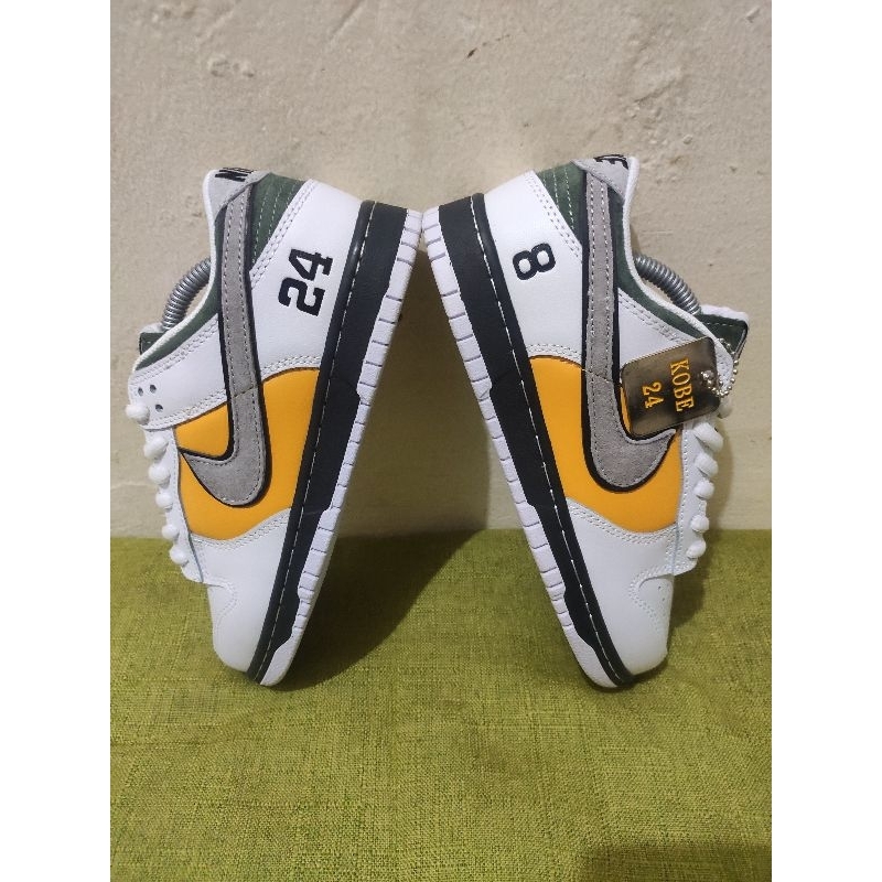 sb dunk low kobe size 36