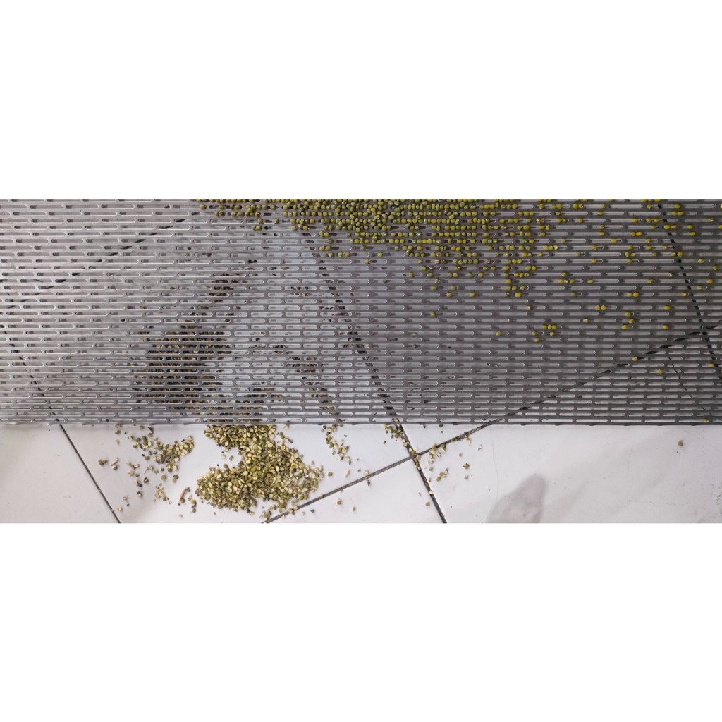 150x50 Cm Plat besi Lubang kapsul 3x30 mm tebal 2 mm (kode:23.00.07.08.24)