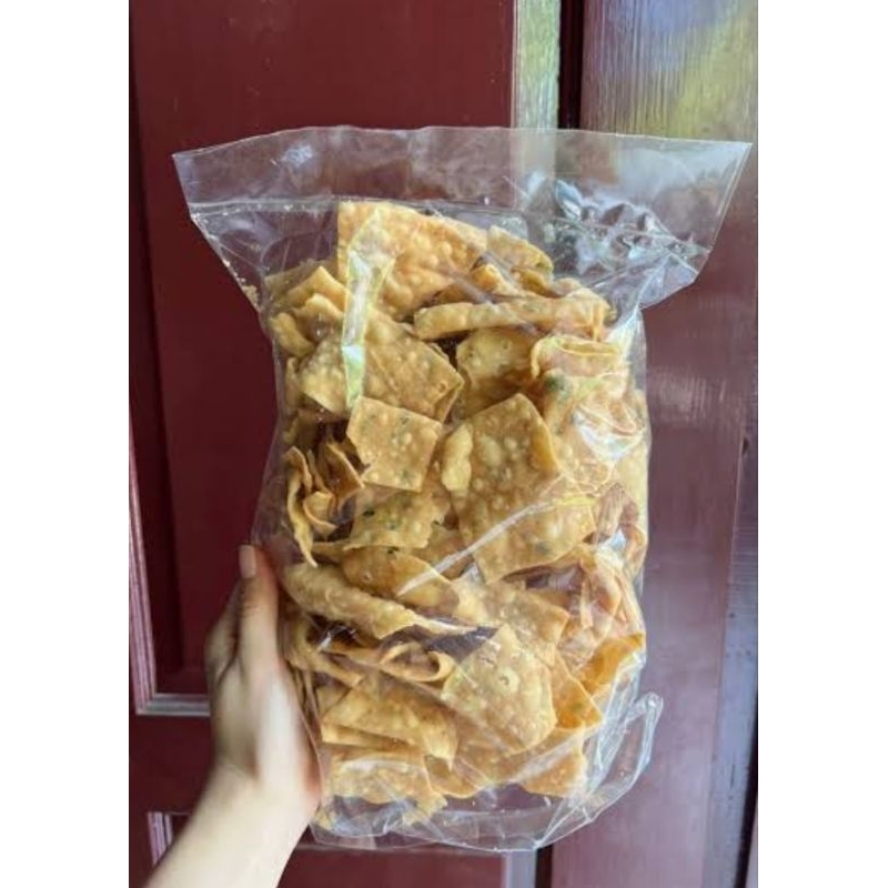 

Kripik kue bawang mantul 500 gram