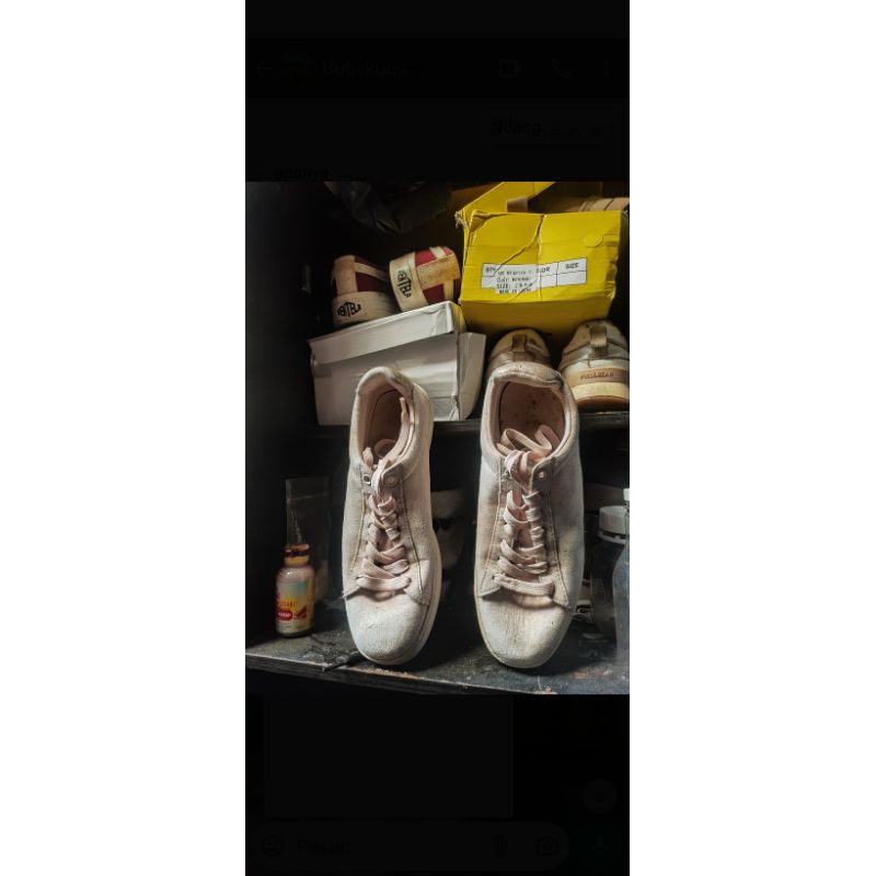 Sepatu pull&bear (preloved)