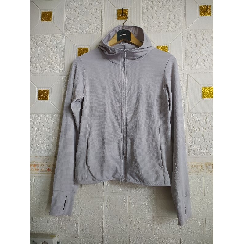 jaket running UNIQLo airism