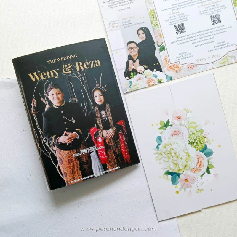 

UNDANGAN PERNIKAHAN SAMPLE UNDANGAN SOFTCOVER LIPAT 3