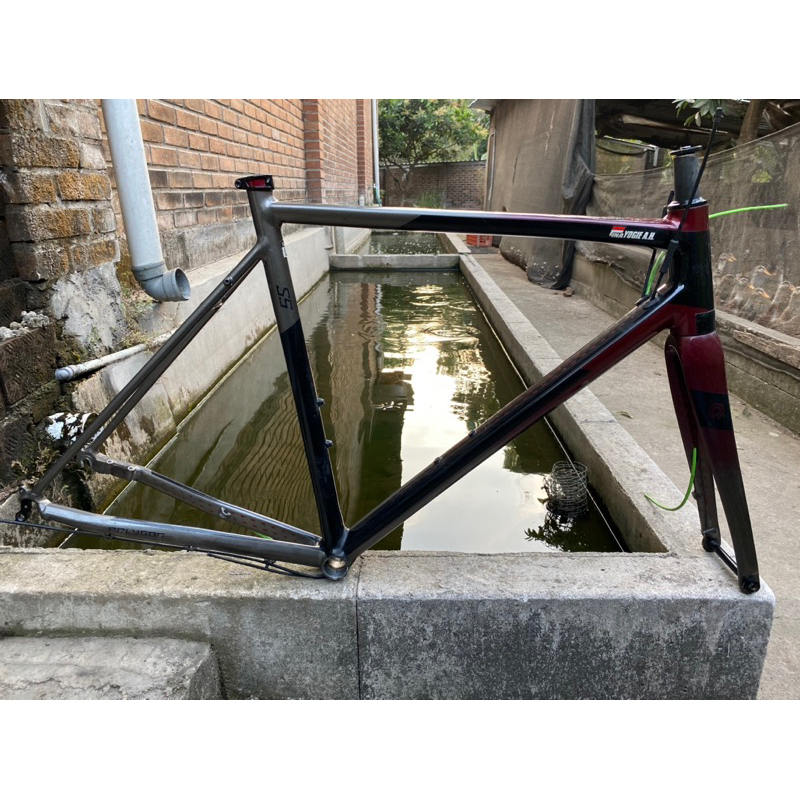 Frame Strattos S5 Disc size L