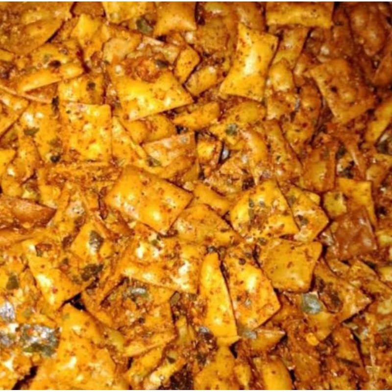 

KERIPIK PANGSIT PEDAS DAUN JERUK 250 gram - 1 kg