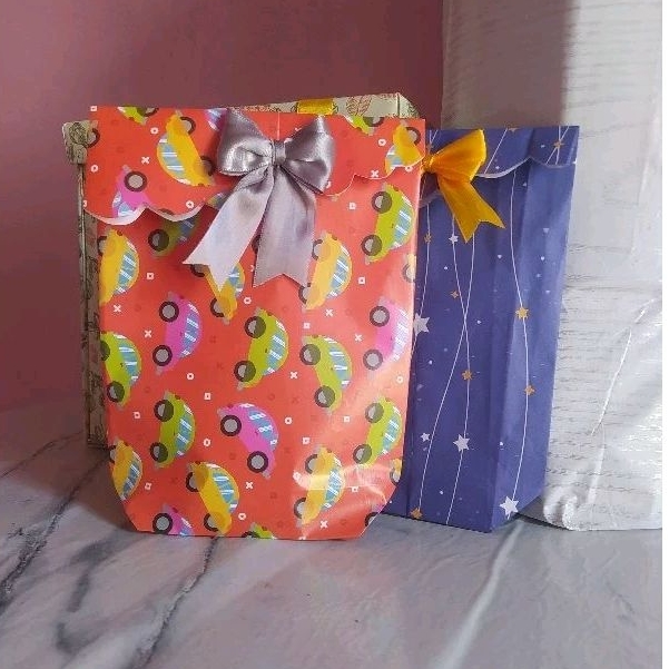 

Kertas Kado Instant Kecil