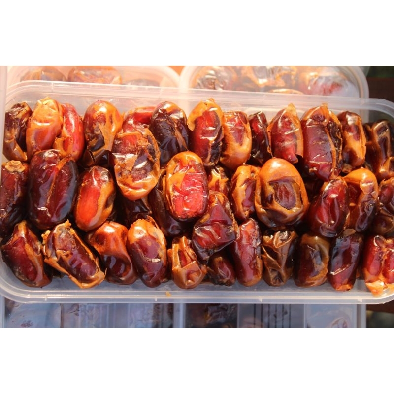 

Kurma Khalas/kurma khalas dalam kemasan thinwill/oleh-oleh kurma murah/ kurma murah dan enak/kurma segar/ kurma kemasan