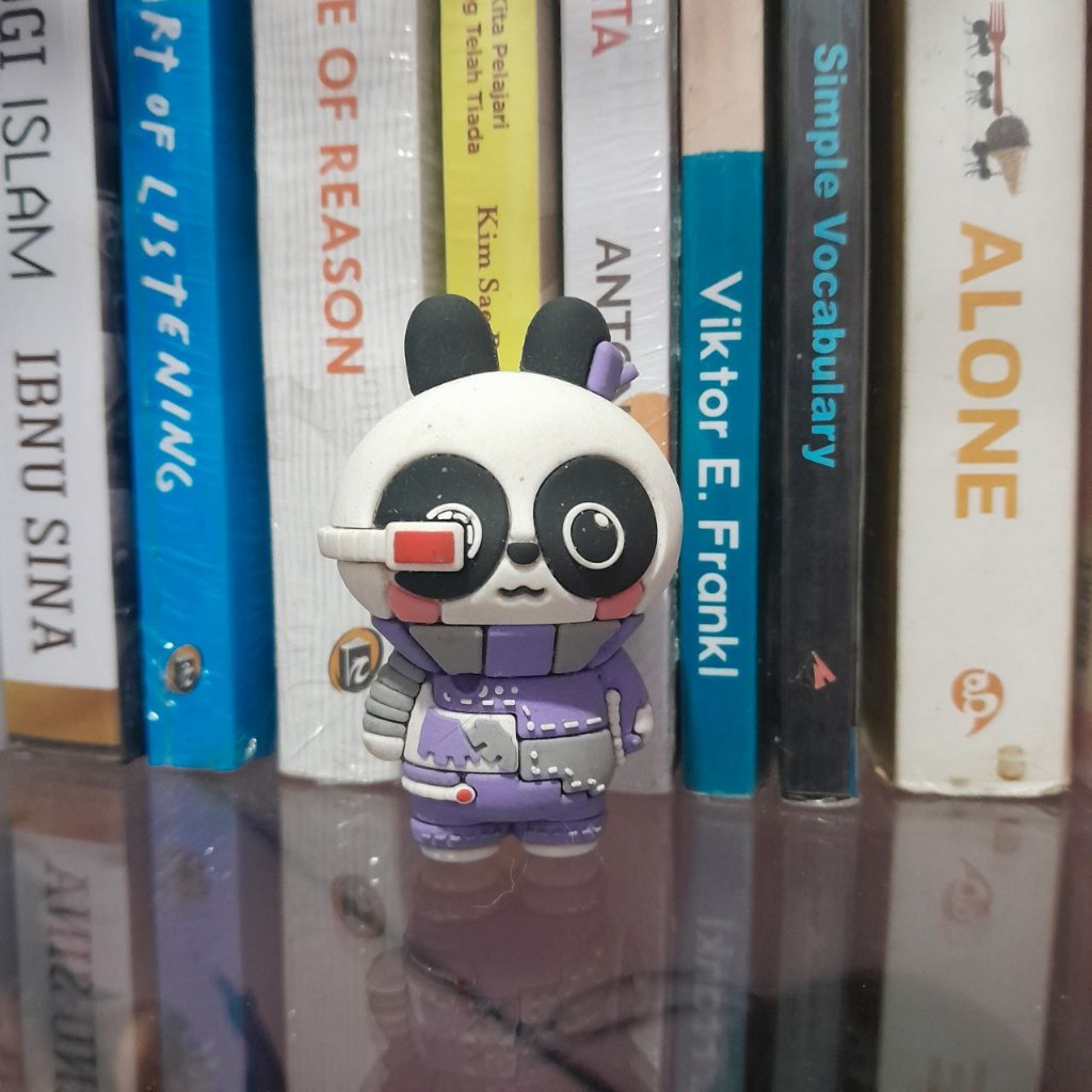 Figure Mainan Karet Baby Bus Baby Panda Astronom Planet Antariksa