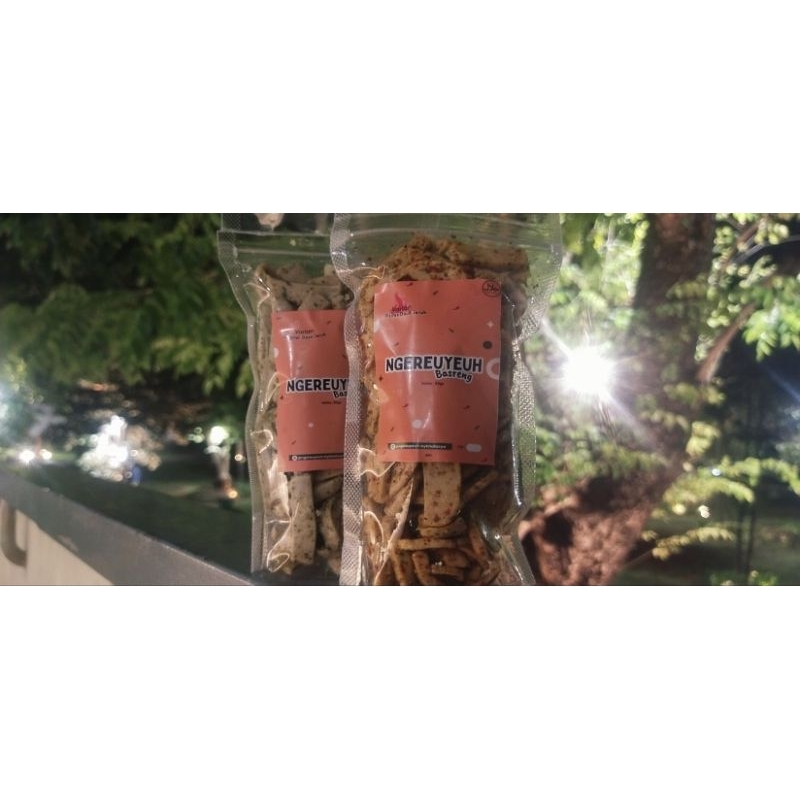 

Basreng Daun Jeruk 80gr Pedas Gurih Original