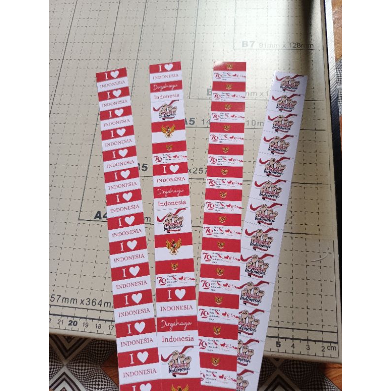 

STICKER KEMERDEKAAN 1 PACK ISI 50 PCS CAMPUR