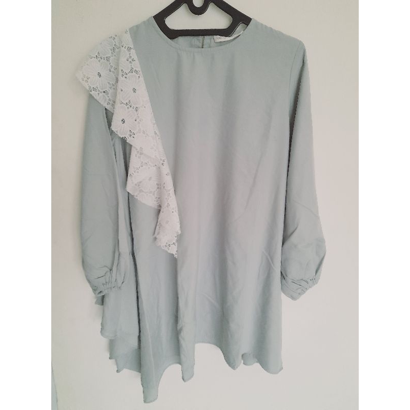 Hijabchic tunik warna hijau sage sz M