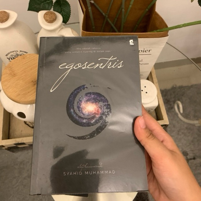 (PRELOVED) Egosentris by Syahid Muhammad