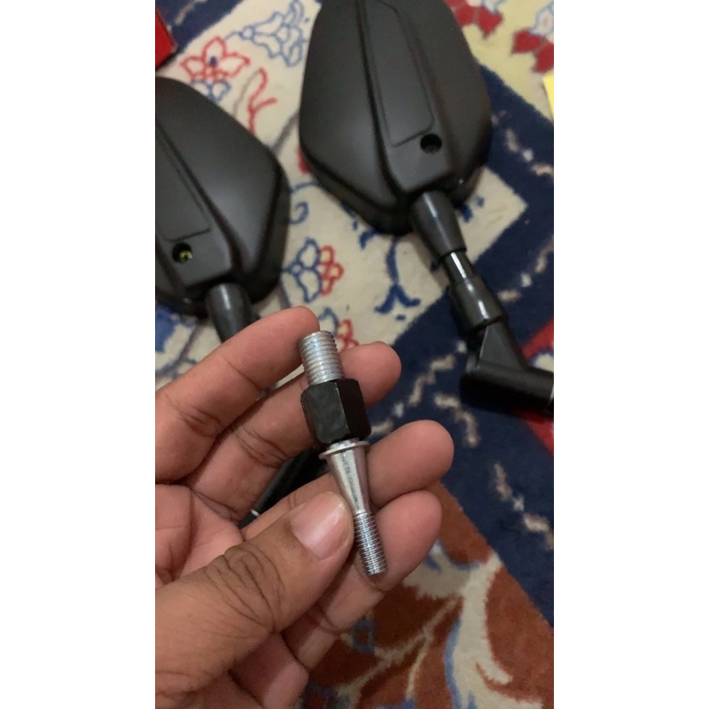 Baut L Spion Ala ala Luster