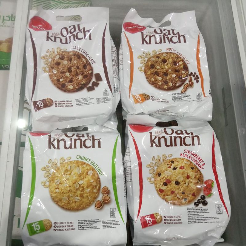 

Oat Krunch Rasa Nutty Coklat dan Strawberry & Blackcurrant , Drak Chocolate, Chunky Hazelnut Munchy's isi 15packs