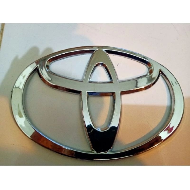 LOGO EMBLEM TOYOTA UNTUK GRILL DYNA RINO
