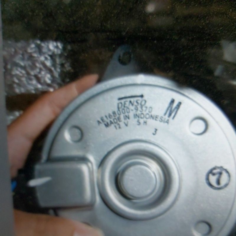 MOTOR FAN RADIATOR SWIFT DENSO