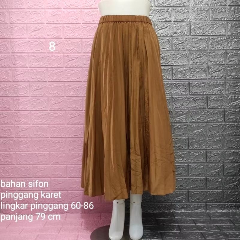 Rok preloved coklat brown muda lipit pleated plisket Indivi