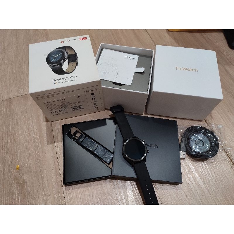 Jam tangan Smart watch Ticwatch C2 + fullset bekas second masih mantap lecet tipis pemakaian saja ko