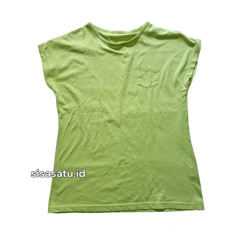 sisasatu - [PRELOVED] Kaos wanita sage green