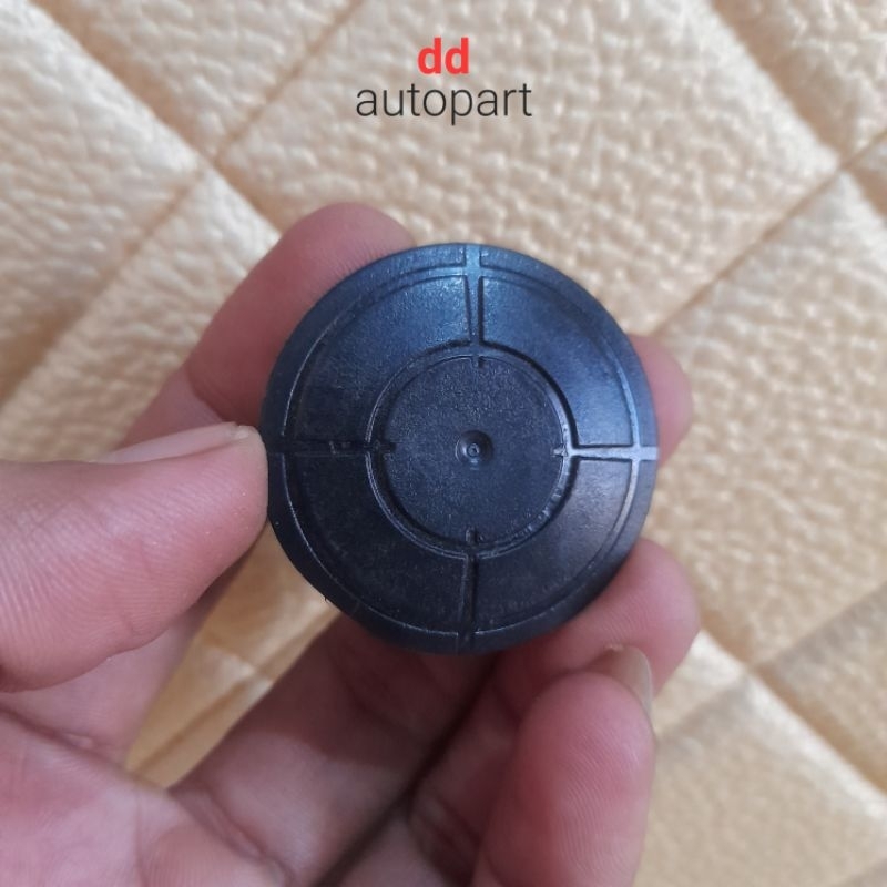 kancing klip body kit mobil toyota yaris vios original Car