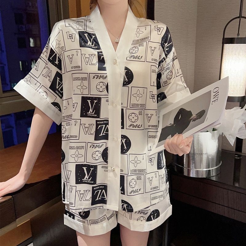 Baju Tidur Satin / Baju Pakaian Piyama Tidur Wanita / baju tidur cewek/ baju tidur /baju tidur piyam