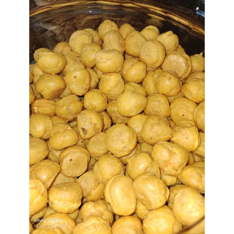 

Soes Keju Lumer Kue Soes Keju Premium 250gr