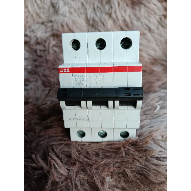 MCB ABB TIGA PASHE 32A/50A