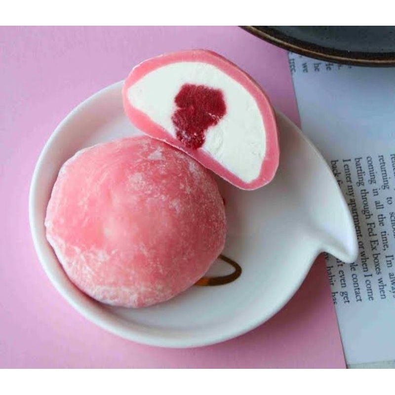 

mochi daifuku strawberry