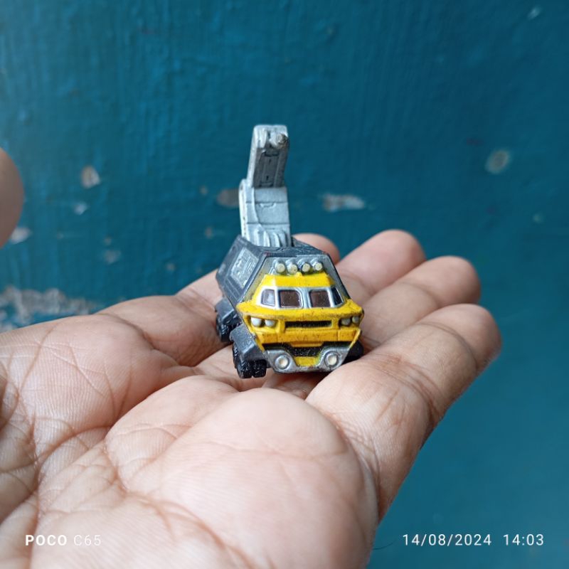 mini ultraman gaia vehicle bandai second