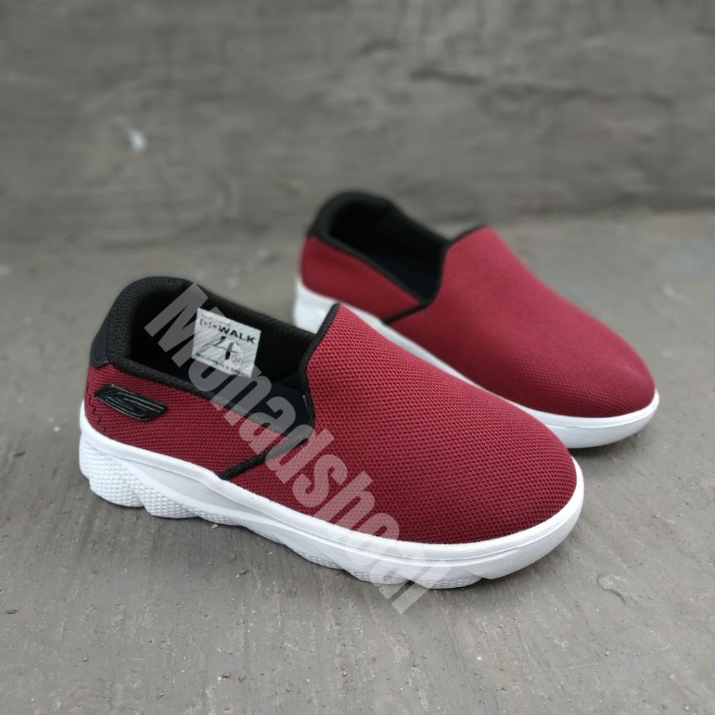 SEPATU ANAK SLIP ON SKECHERS GO WALK 4 MAROON MADE IN VIETNAM