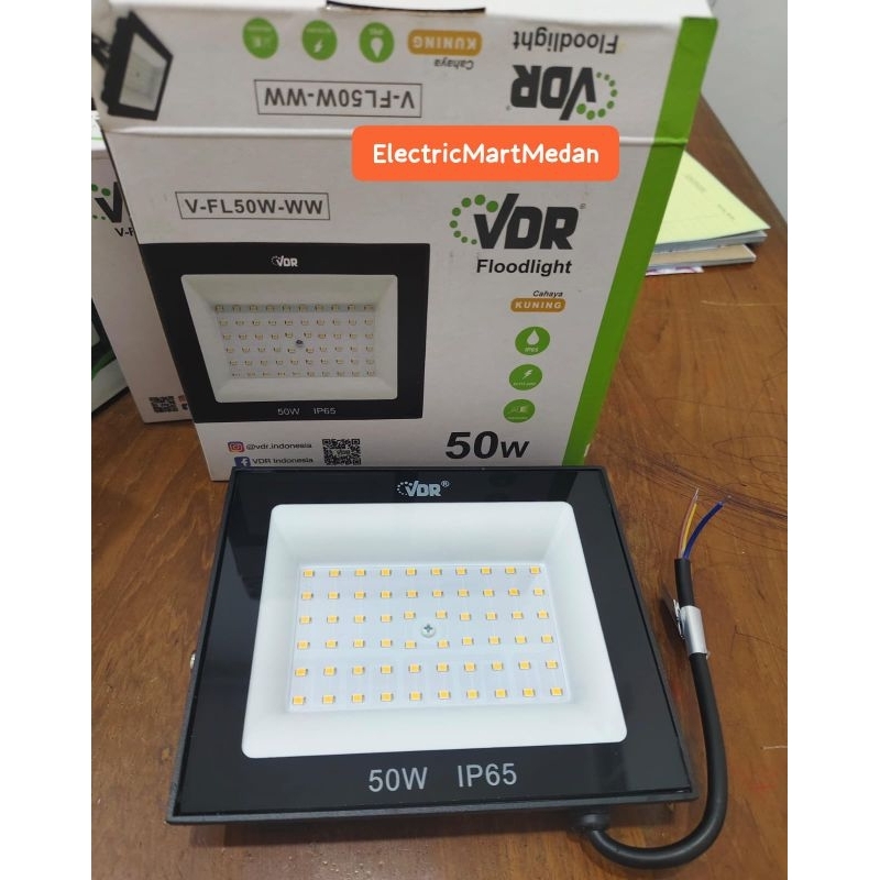 kap lampu sorot led 50w IP65/led floodlight 50w ip65 lampu tembak VDR