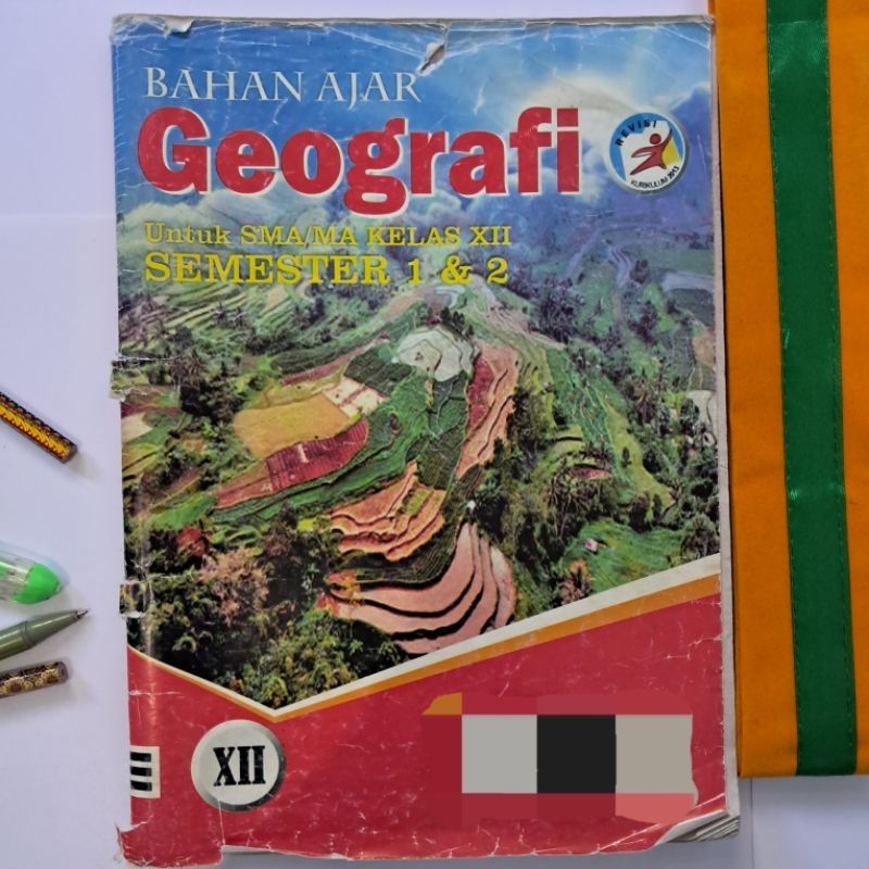 Buku Geografi XII | BAHAN AJAR Geografi XII SMA/MA KELAS XII SEMESTER 1 & 2