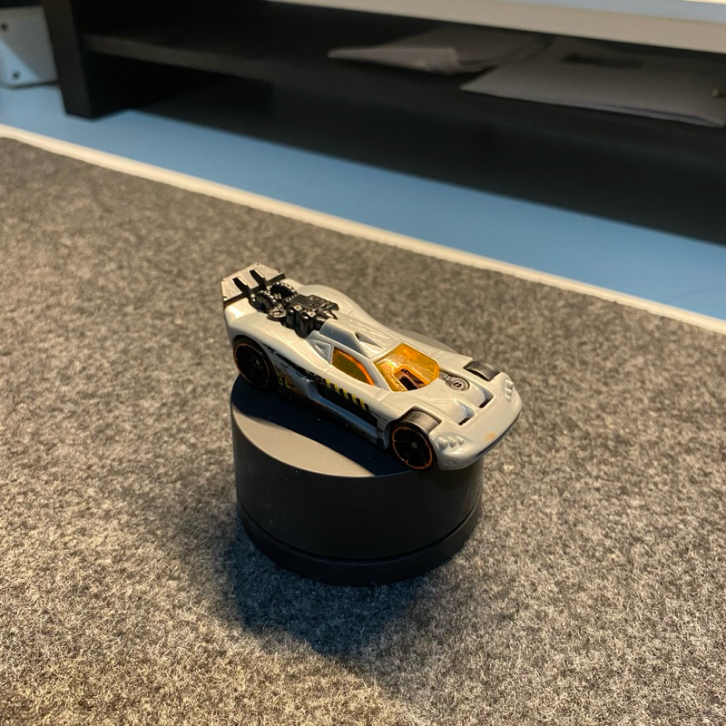 Hot Wheels Spine Buster - Loose