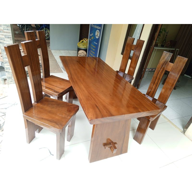set kursi makan solid meja makan kayu trembesi