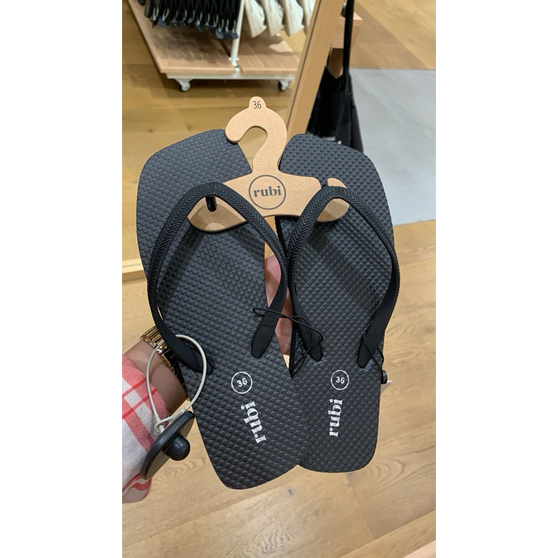 sandal rubi original