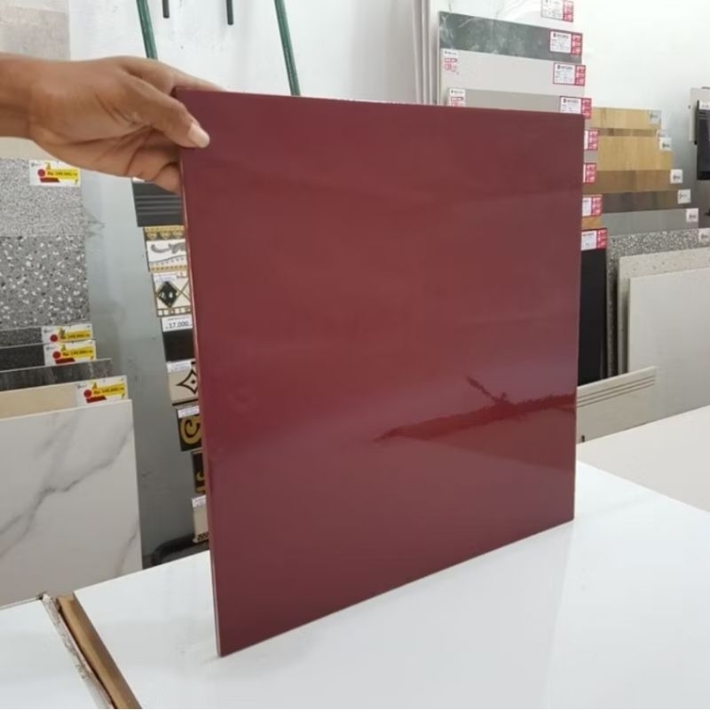 keramik merah polos 40x40/keramik maron polos/keramik lantai/keramik dinding/keramik polos kw 3