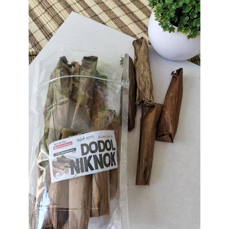 

Dodol NIKNOK khas Tasikmalaya 350 gram // Dodol Tepung Beras premium.
