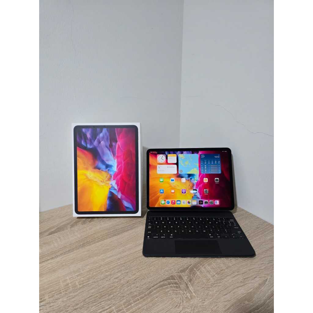 Apple iPad Pro 11 2020 2nd Gen 128GB 128 GB Wifi Only + Magic Keyboard