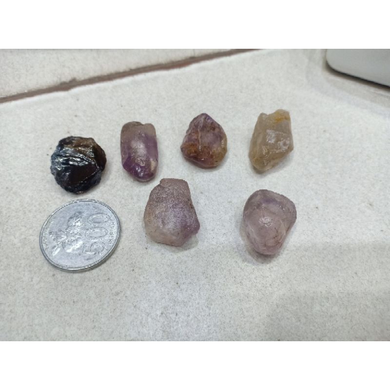 bongkahan batu kecubung kalimantan