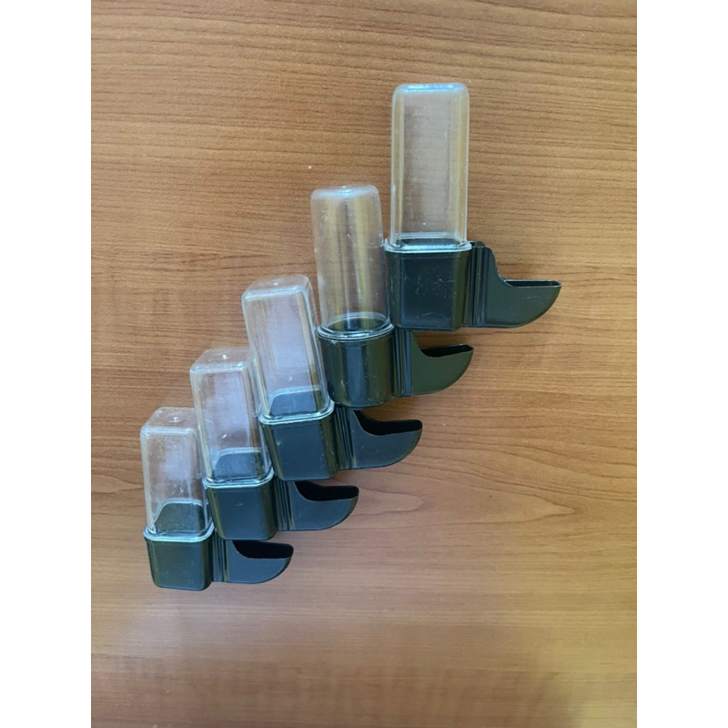 Dispenser pakan minum burung colibry prenjak pleci