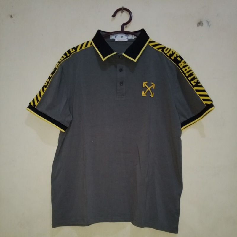 Kaos Kerah Off White Abu