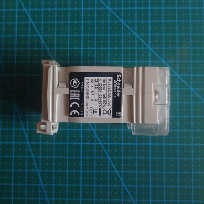 METSECT5CC020 CT 200/5A Schneider