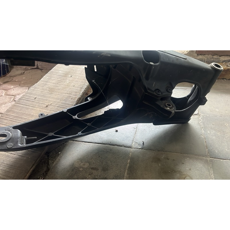 swing arm vixion r