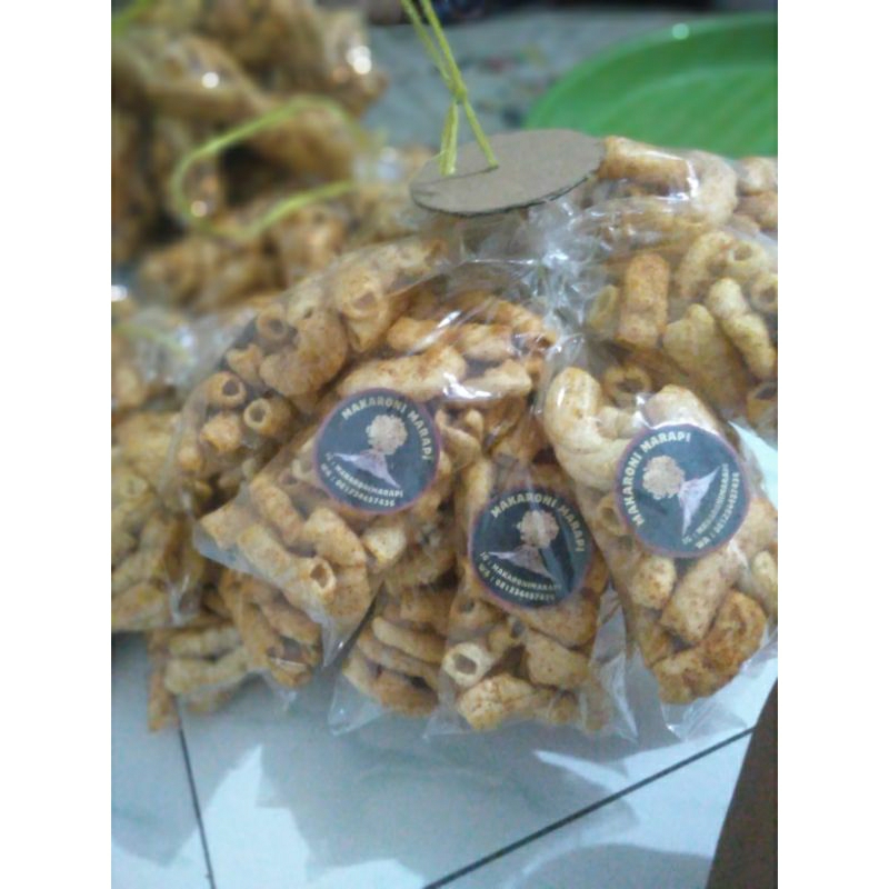 

Makaroni / Makaroni Pedes / Makaroni Mekar / Makaroni Marapi / Cemilan