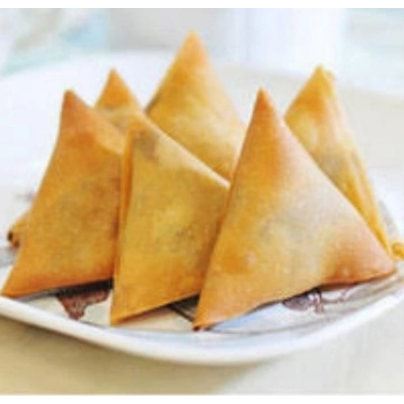 

sambosa daging sapi cabe ijo frozen 10 cs