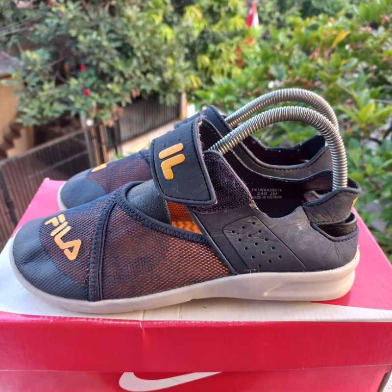 Sandal wanita fila size 38