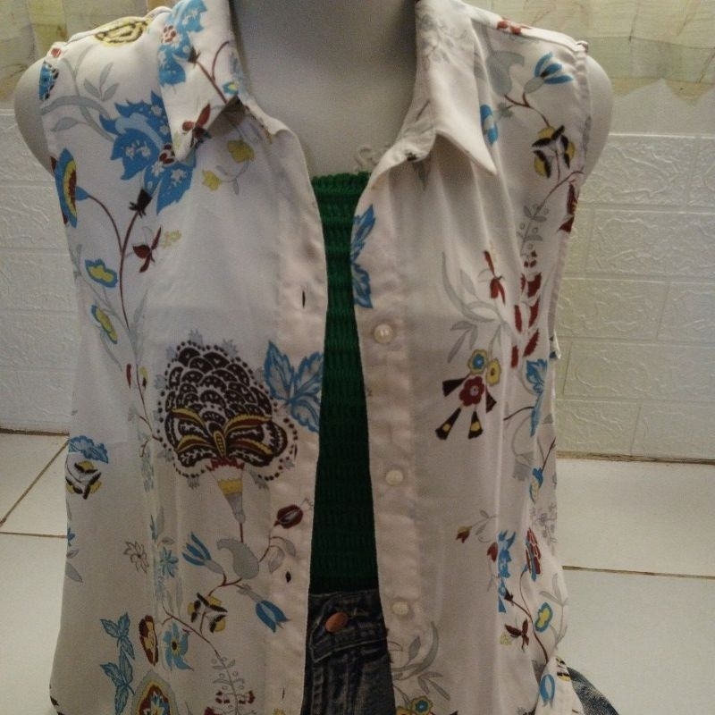 kemeja bunga kutung H&M