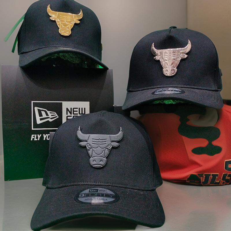 CHICAGO BULLS METAL TOPI  HITAM LOGO HITAM SILVER GOLD / TOPI BISBOL  / BANTENG /  CHICAGO / BULLS