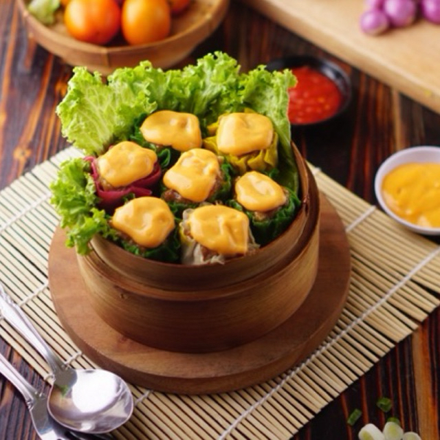 

Siomay Dimsum Lobster Air Tawar by Frozy dengan Saus Mentai