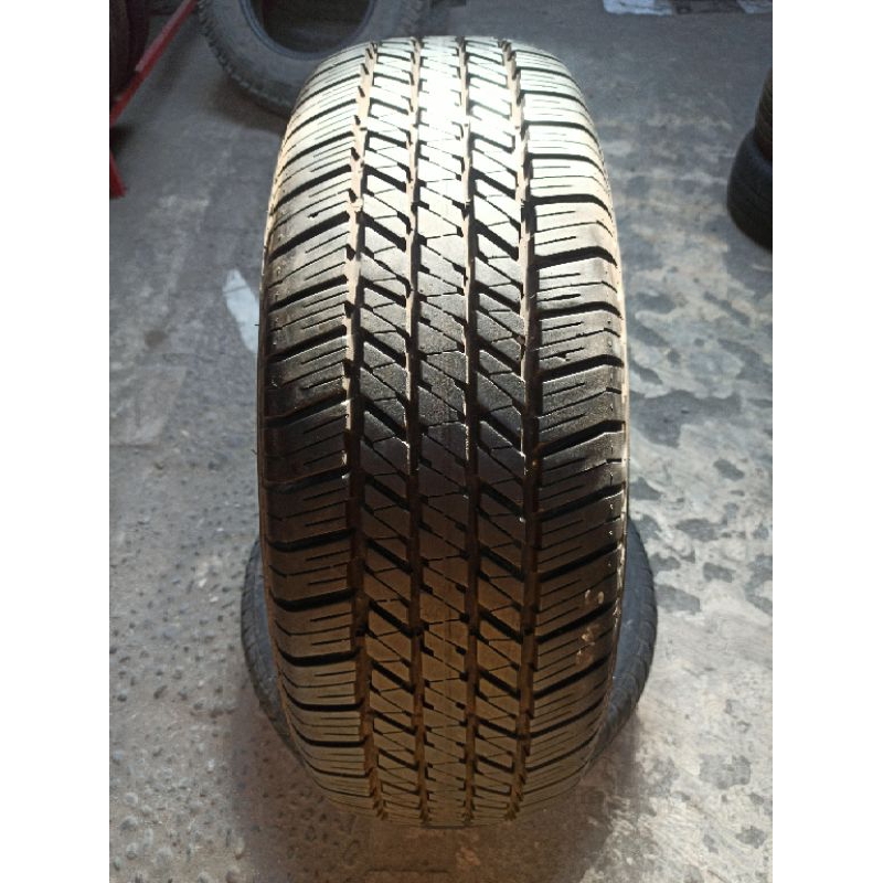 Ban second ban bekas mobil ukuran 265/60 R18